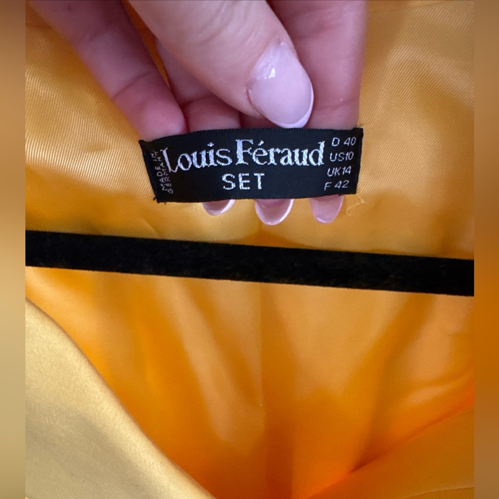 VINTAGE Louis Feraud Yellow Double Breasted Short Sleeve Blazer. Size 10. EUC. - Picture 2 of 4